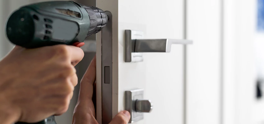 Locksmith For Lock Replacement Near Me in Algonquin, IL