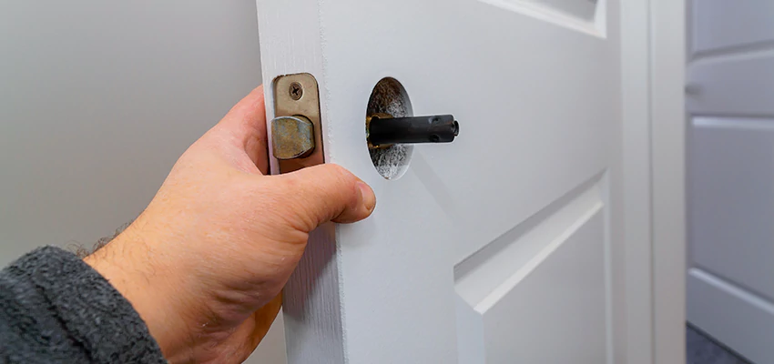 Nighttime Locksmith For Lock Repair in Algonquin, IL