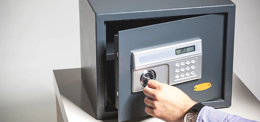 Jewelry Safe Unlocking Service in Algonquin, Illinois